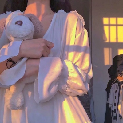 中学毕业劳动者开始高中生活